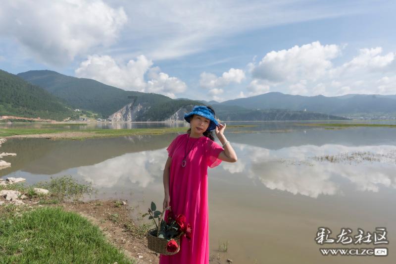 张艺谋曾经被问谁是中国最好的演员,他说出了两个名字,这两个名字是什么?-一个全新的红迪网平台